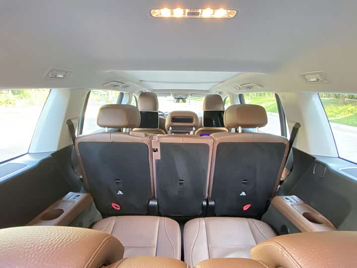 Фото 9 - Mercedes-Benz GLS-Class