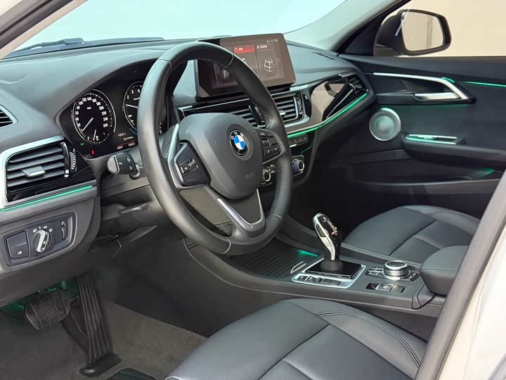 Фото 12 - BMW 1 Series