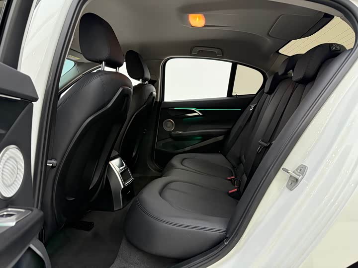 Фото 15 - BMW 1 Series