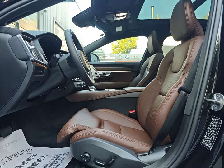 Фото 11 - Volvo S90 Hybrid