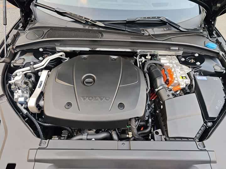 Фото 23 - Volvo S90 Hybrid