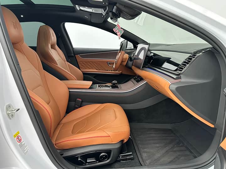 Фото 11 - BYD Han