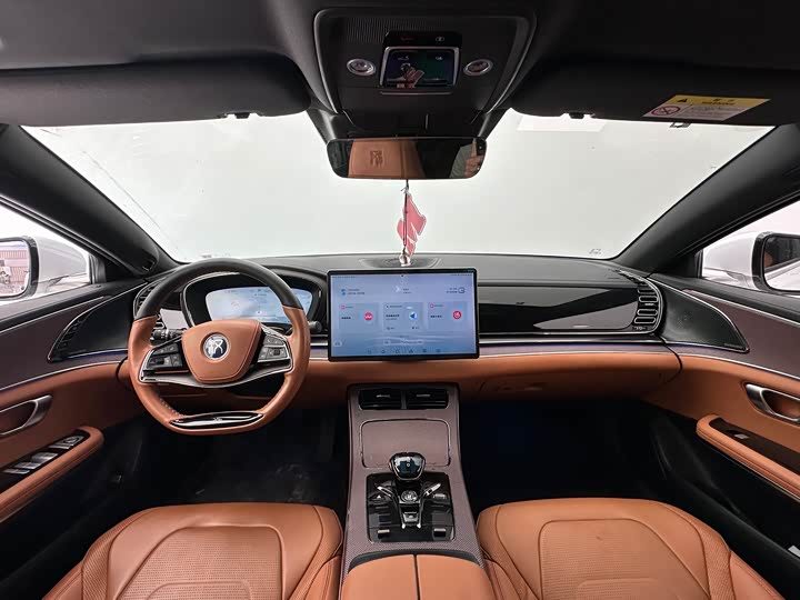 Фото 22 - BYD Han