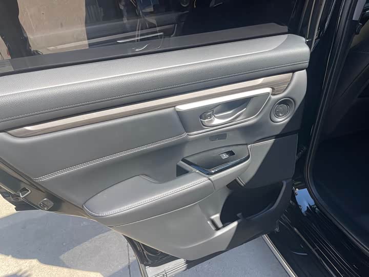 Фото 14 - Honda CR-V Hybrid