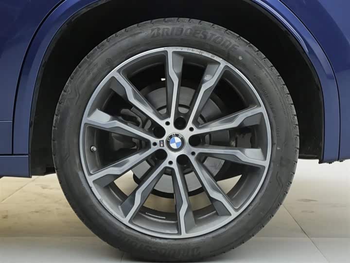 Фото 18 - BMW X3