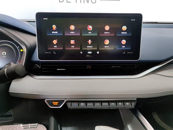 Фото 13 - Geely Preface