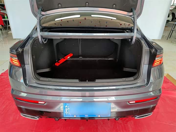 Фото 17 - Geely Preface