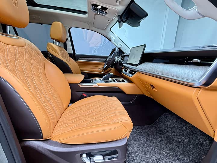 Фото 9 - Tank 500