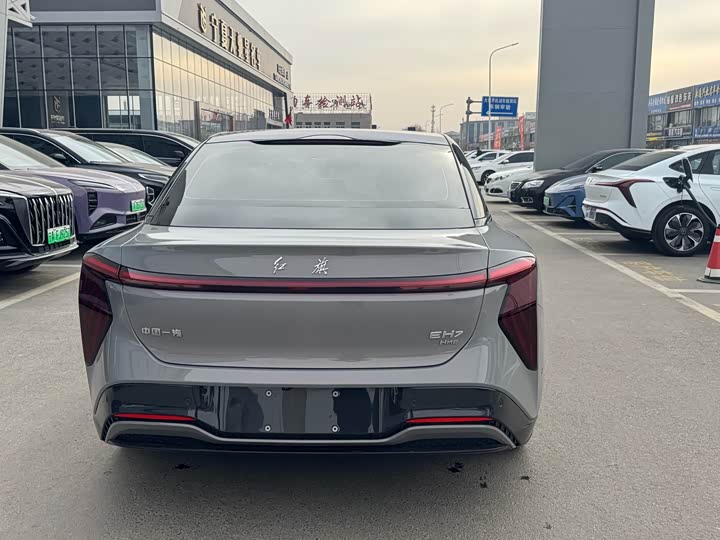 Фото 5 - Hongqi EH7