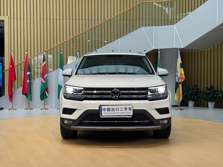 Фото 3 - Volkswagen Tharu