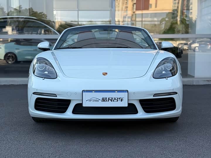 Фото 2 - Porsche 718