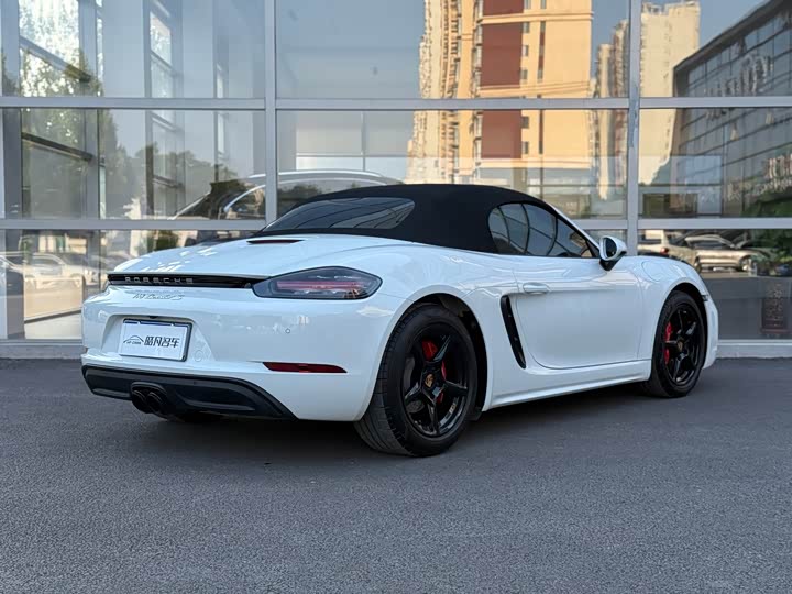 Фото 7 - Porsche 718