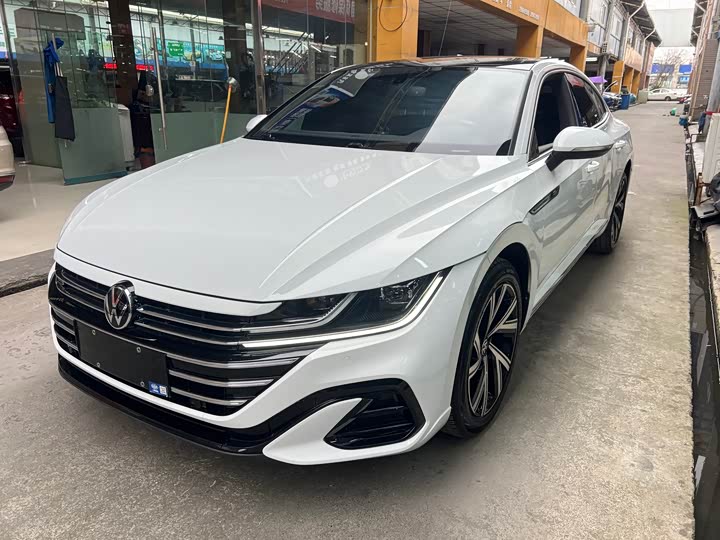 Фото 1 - Volkswagen CC