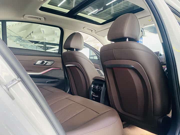 Фото 5 - BMW 3 Series