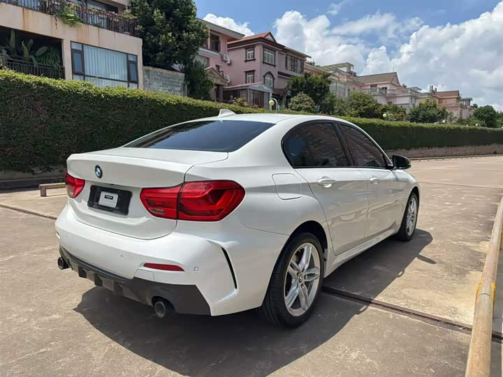 Фото 14 - BMW 1 Series