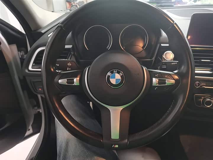 Фото 16 - BMW 1 Series