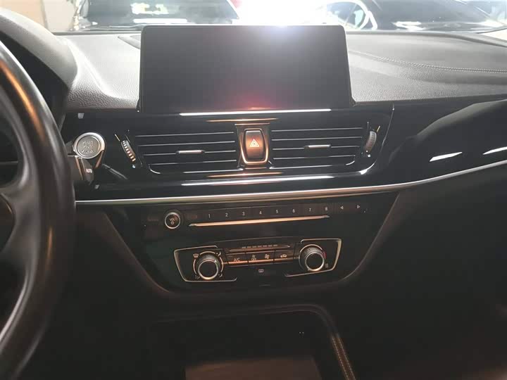 Фото 18 - BMW 1 Series