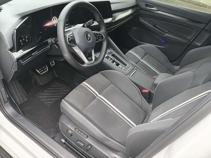 Фото 4 - Volkswagen Golf