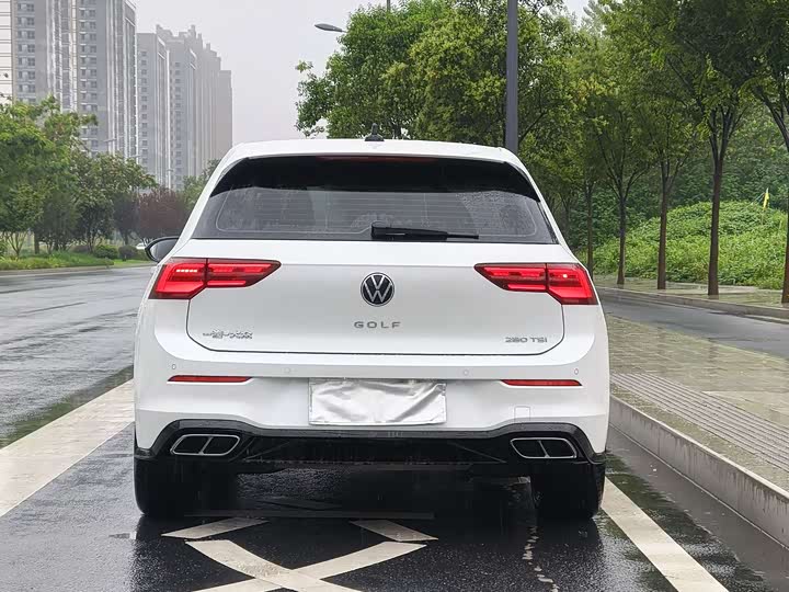 Фото 9 - Volkswagen Golf