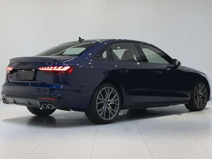 Фото 3 - Audi S4