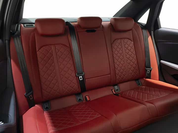 Фото 9 - Audi S4