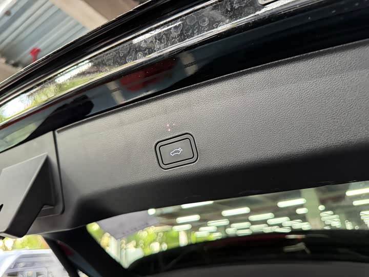 Фото 11 - Geely Monjaro Thor Hybrid