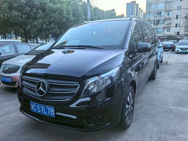 Фото 1 - Mercedes-Benz Vito