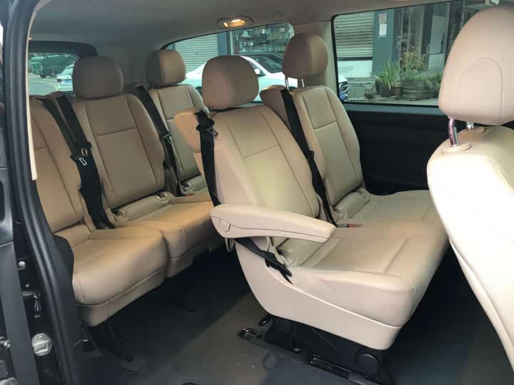 Фото 13 - Mercedes-Benz Vito