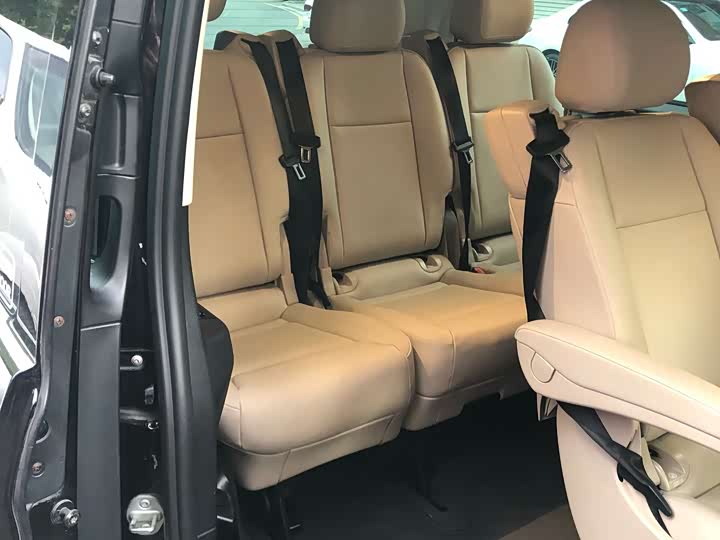 Фото 14 - Mercedes-Benz Vito