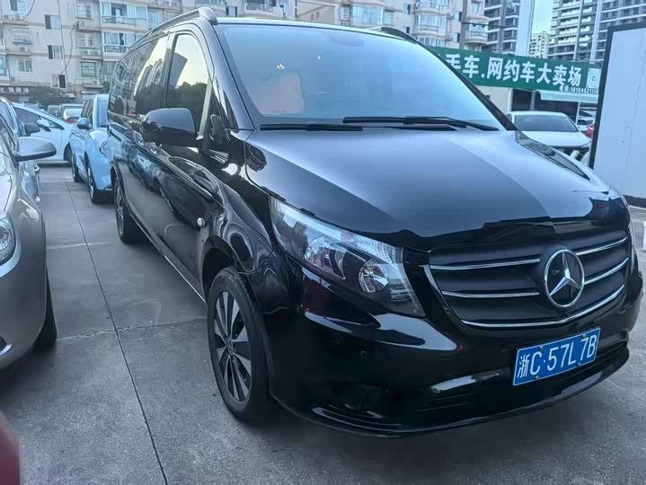 Фото 2 - Mercedes-Benz Vito