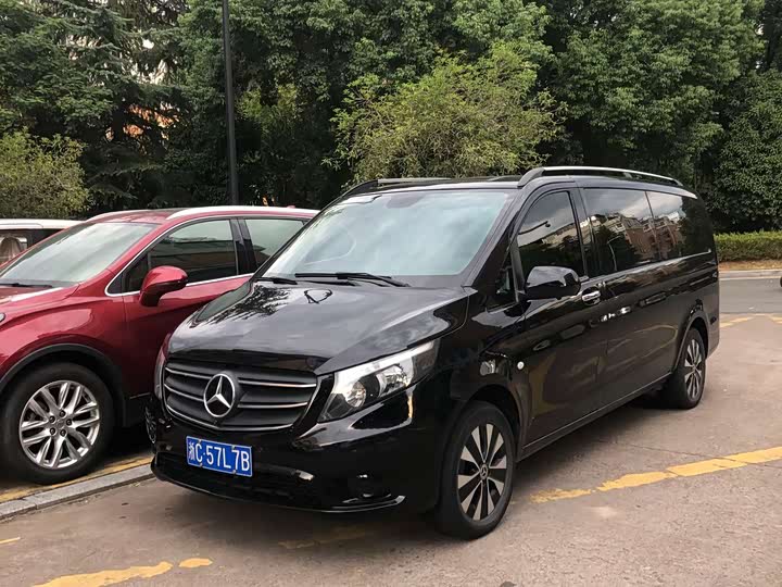 Фото 9 - Mercedes-Benz Vito