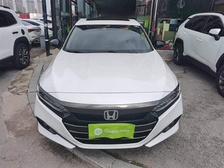 Фото 3 - Honda Accord