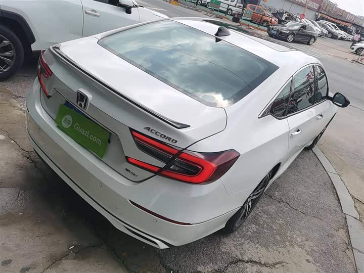 Фото 7 - Honda Accord