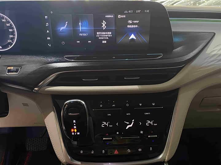 Фото 12 - Buick GL8 ES