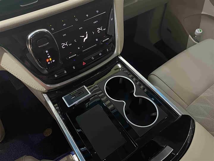 Фото 13 - Buick GL8 ES