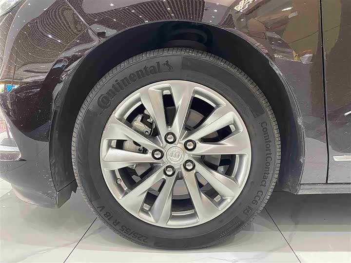 Фото 7 - Buick GL8 ES