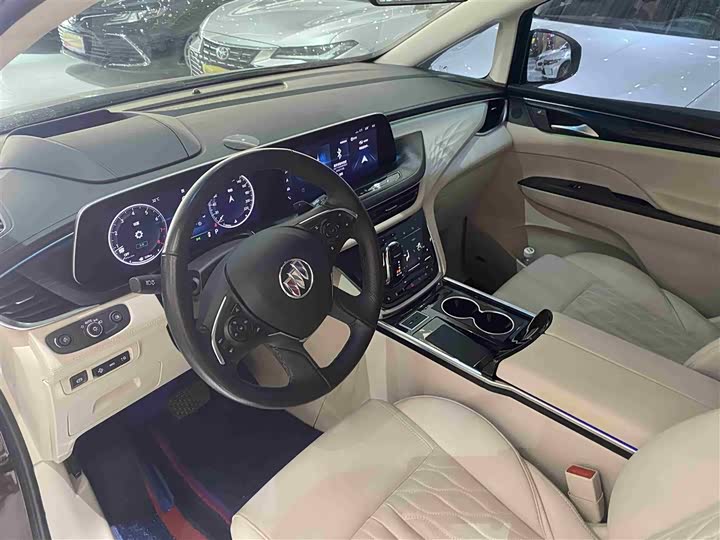 Фото 9 - Buick GL8 ES