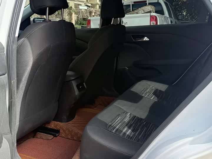 Фото 8 - Chevrolet Monza