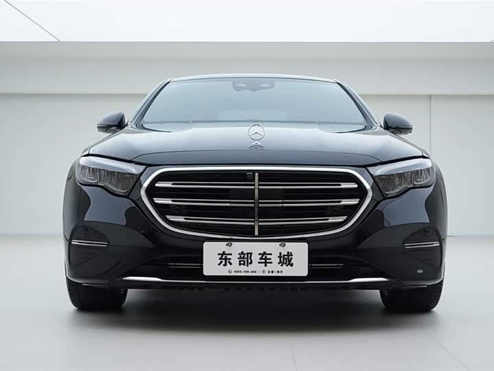 Фото 2 - Mercedes-Benz E-Class