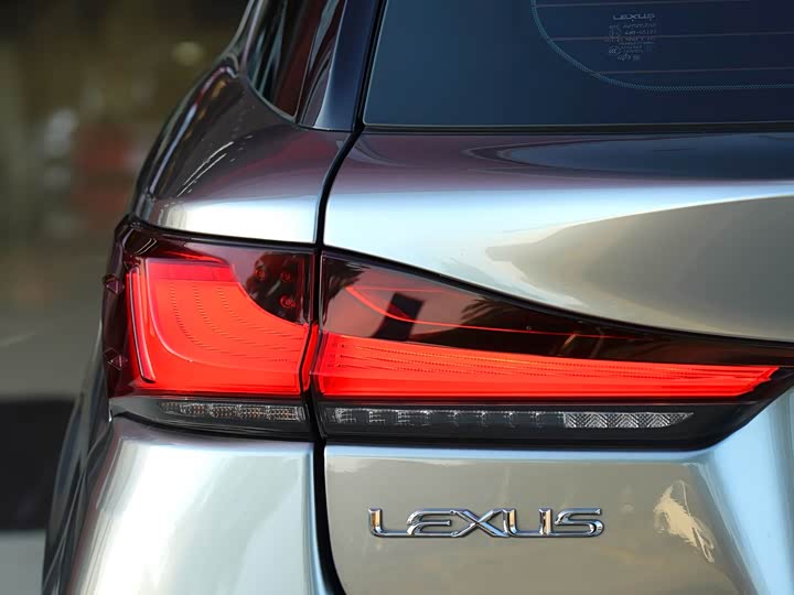 Фото 7 - Lexus CT 200h