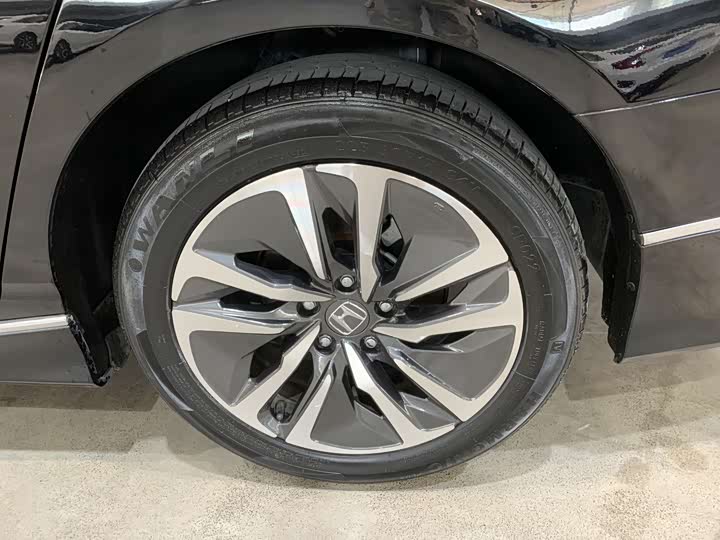 Фото 6 - Honda Accord