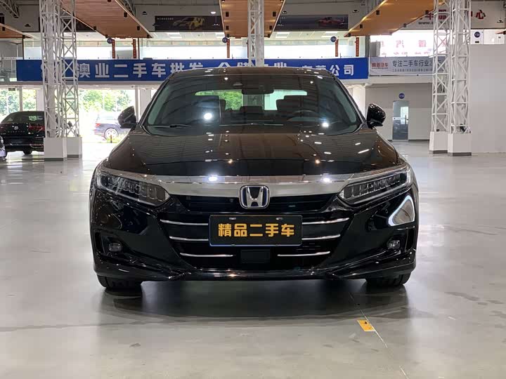Фото 7 - Honda Accord
