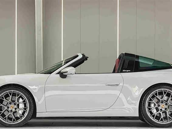 Фото 4 - Porsche 911