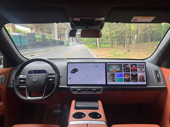 Фото 8 - LiXiang L7