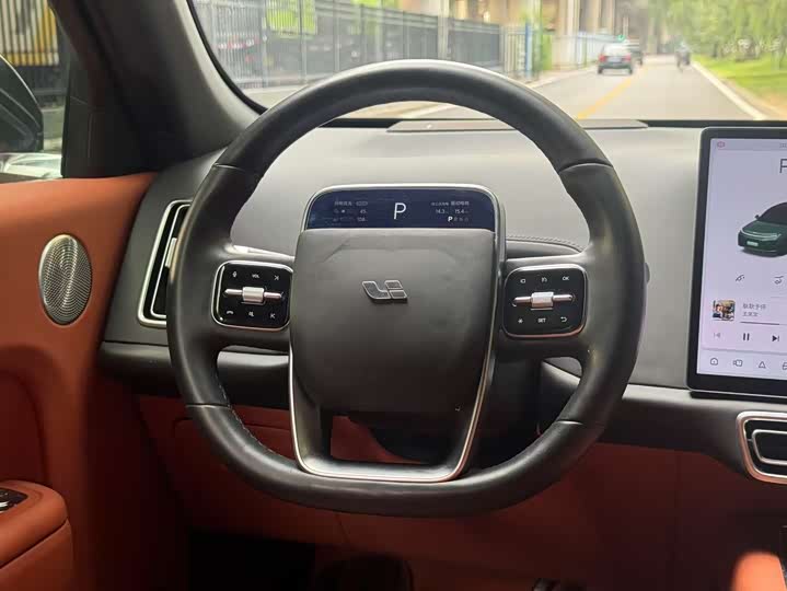 Фото 9 - LiXiang L7