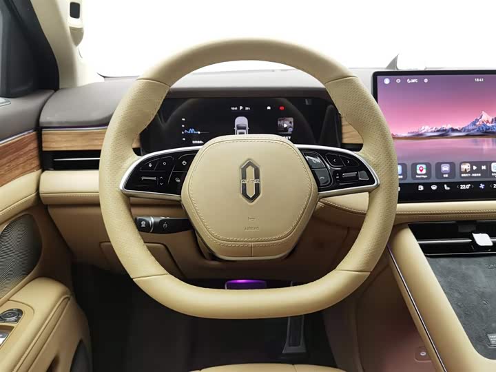 Фото 11 - Aito M7