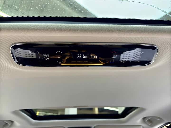 Фото 10 - Honda Odyssey