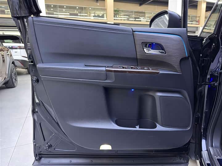 Фото 12 - Honda Odyssey