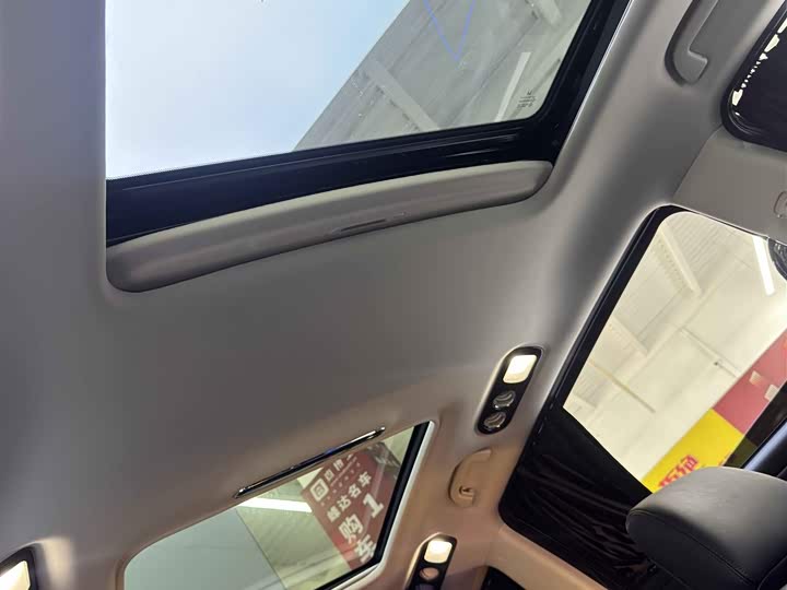 Фото 16 - Honda Odyssey