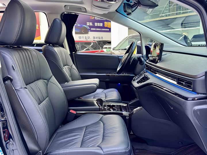 Фото 6 - Honda Odyssey